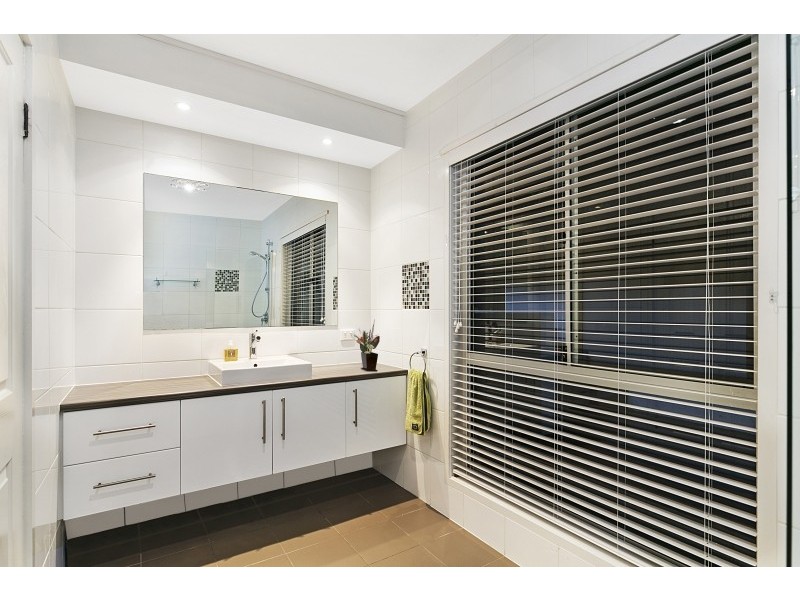 14 Cooinda Street, The Gap QLD 4061