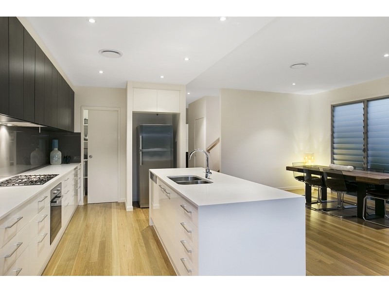 5 Stephenson Street, Bardon QLD 4065