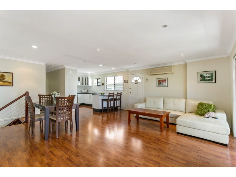 2 Drummond Street, Greenslopes QLD 4120
