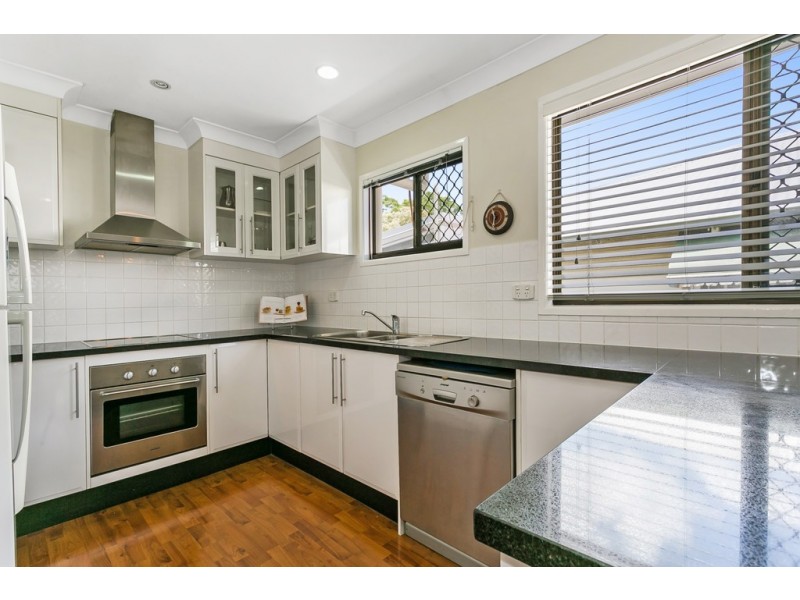 2 Drummond Street, Greenslopes QLD 4120