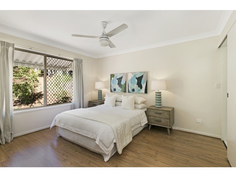 147 Kenmore Rd, Kenmore QLD 4069