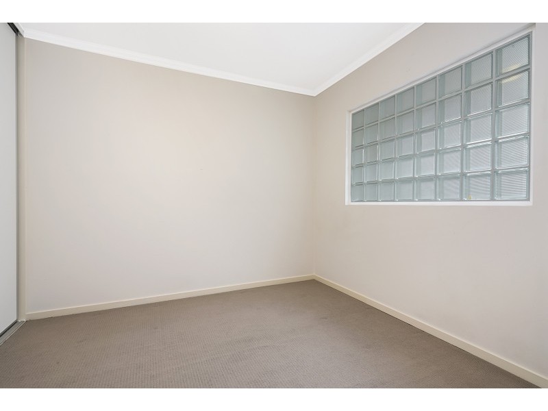 5/95 Clarence Road, Indooroopilly QLD 4068