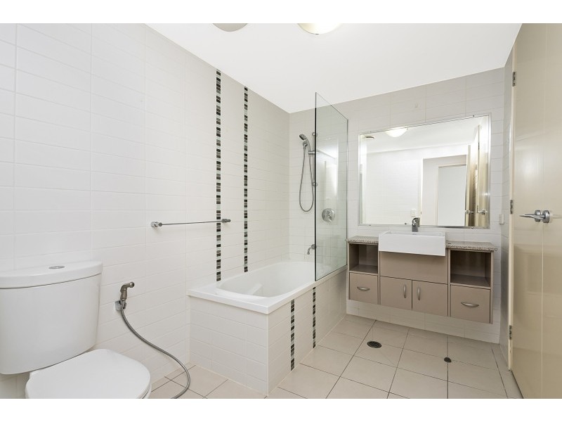 5/95 Clarence Road, Indooroopilly QLD 4068