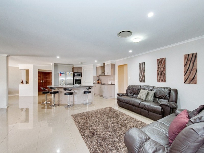 29 Degas St, Forest Lake QLD 4078