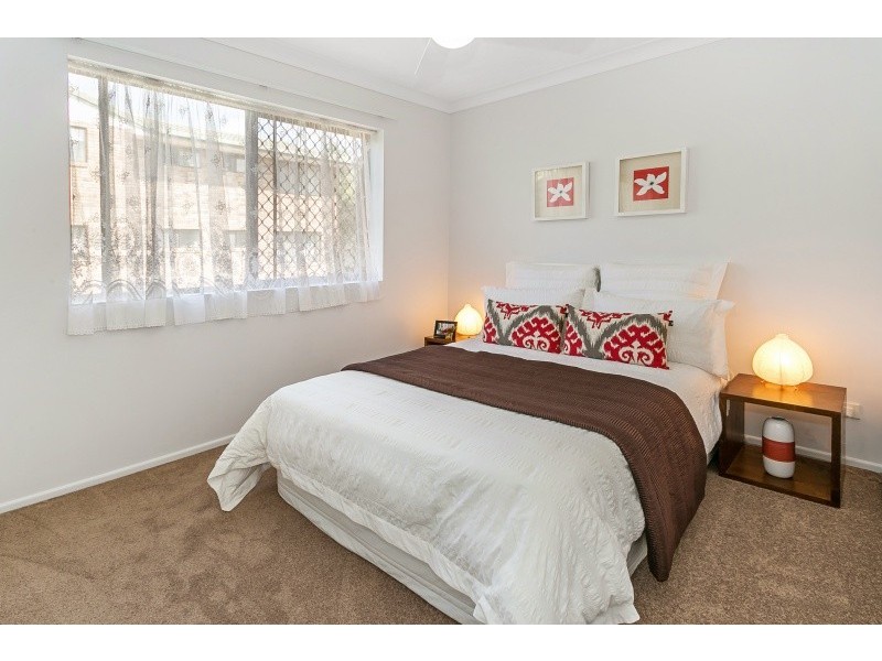 2/27 Cadell Street, Toowong QLD 4066