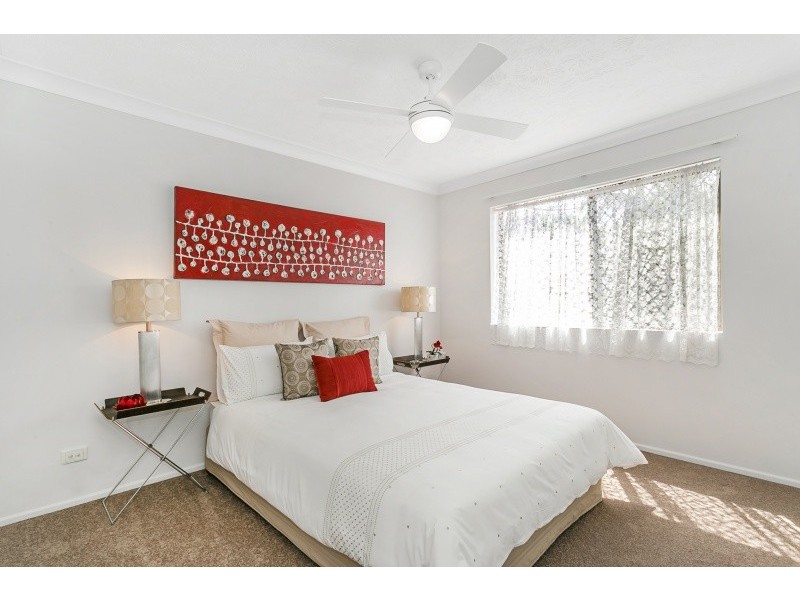 2/27 Cadell Street, Toowong QLD 4066
