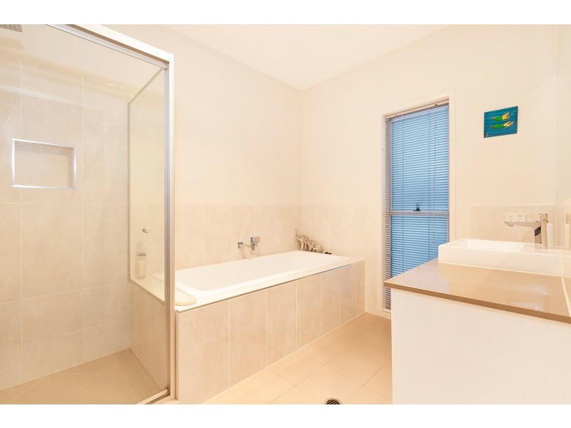 23 Matfield Street, Moggill QLD 4070