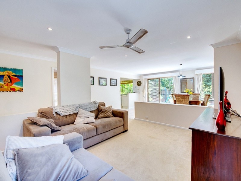 12 Burke Pl, Forest Lake QLD 4078