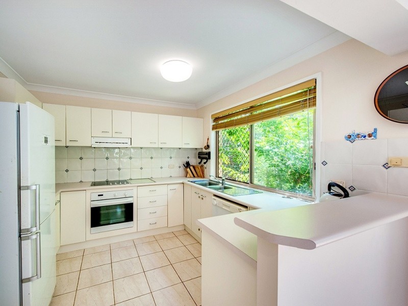 12 Burke Pl, Forest Lake QLD 4078