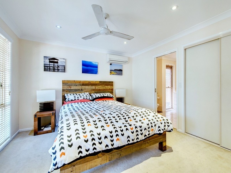 12 Burke Pl, Forest Lake QLD 4078