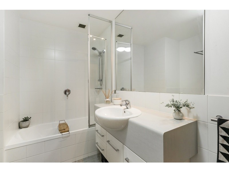 38/2 Campbell Street, Toowong QLD 4066