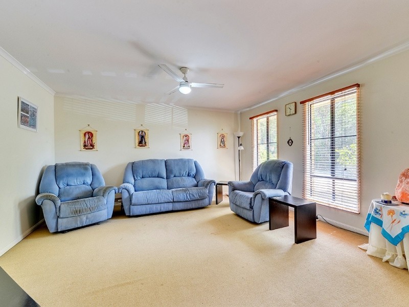 123 Jubilee Ave, Forest Lake QLD 4078