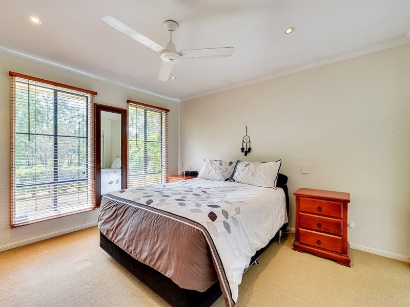 123 Jubilee Ave, Forest Lake QLD 4078