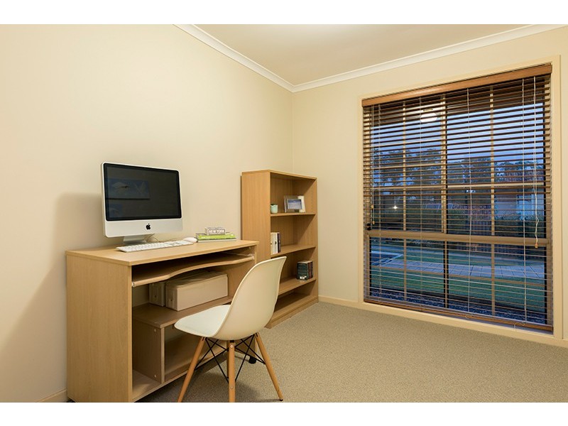 16 Benton  Close, The Gap QLD 4061