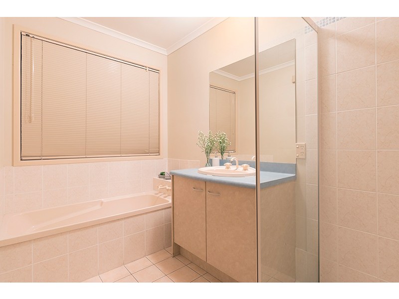 16 Benton  Close, The Gap QLD 4061