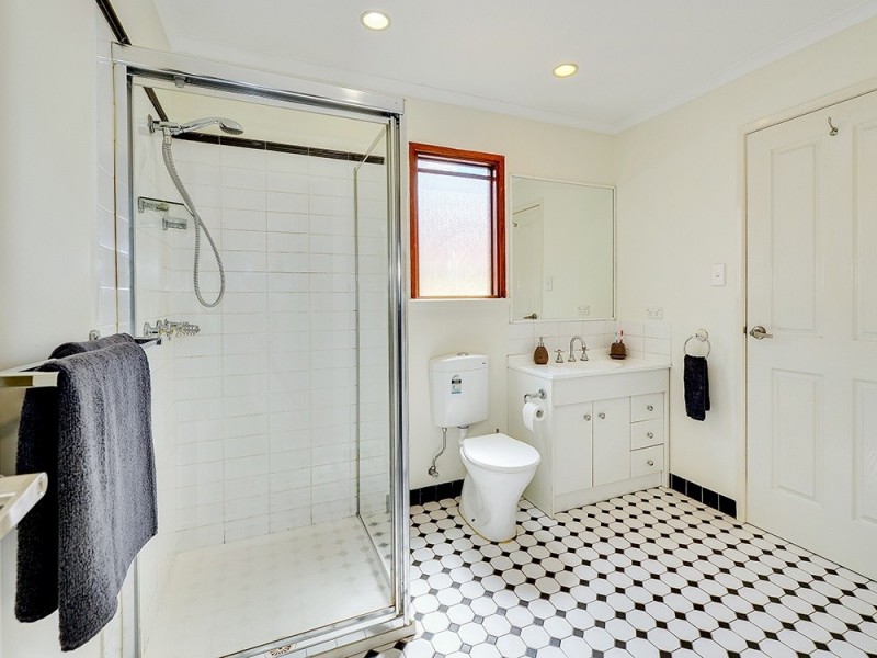 16 Elderslie Pl, Forest Lake QLD 4078