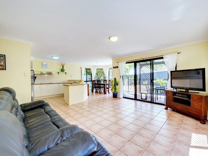 57 Glorious Way, Forest Lake QLD 4078