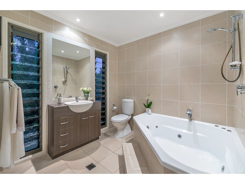 62 Andaman Street, Jamboree Heights QLD 4074