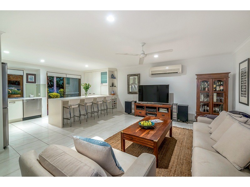 62 Andaman Street, Jamboree Heights QLD 4074