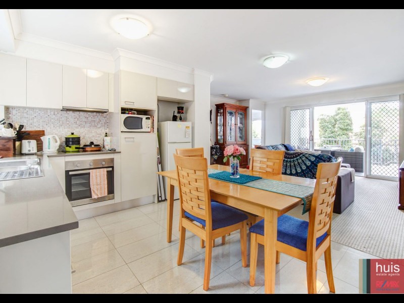 1/12 Hedges St, Sherwood QLD 4075