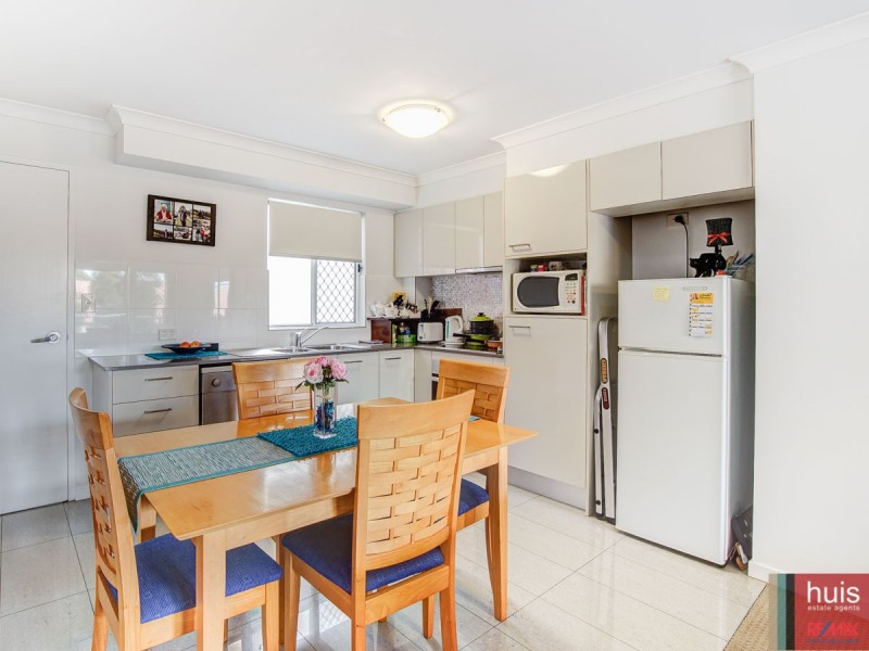 1/12 Hedges St, Sherwood QLD 4075