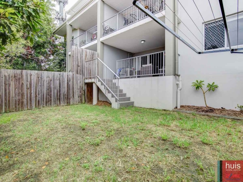 1/12 Hedges St, Sherwood QLD 4075