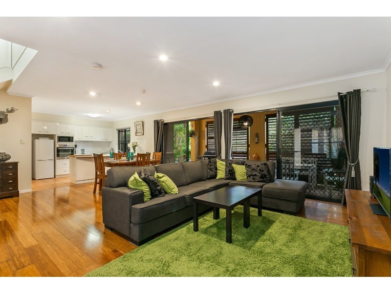 2/80 Ascog Tce, Toowong QLD 4066