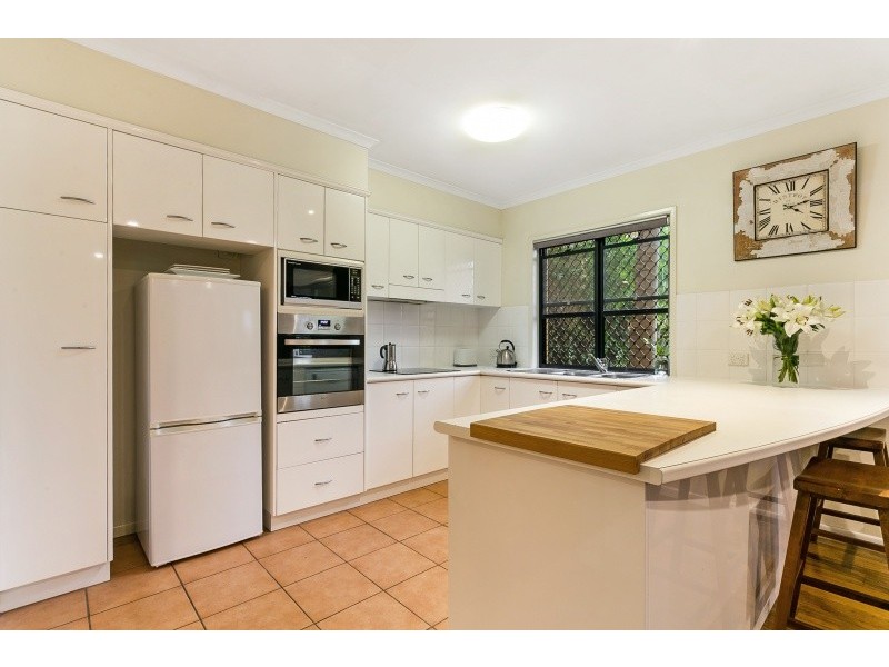 2/80 Ascog Tce, Toowong QLD 4066