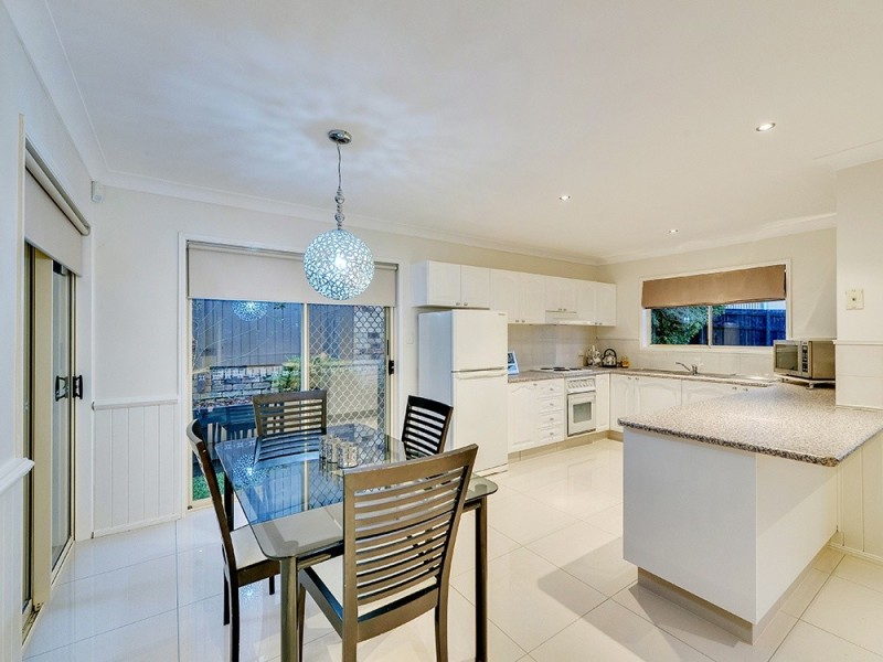 41 Amara Cr, Forest Lake QLD 4078