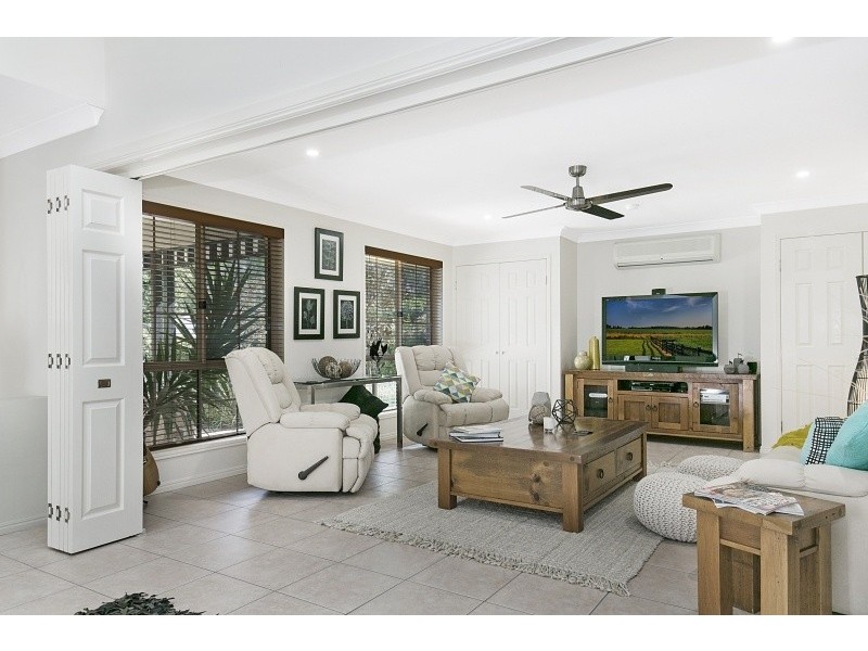 51 Vakuta Street, Fig Tree Pocket QLD 4069