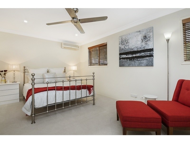 51 Vakuta Street, Fig Tree Pocket QLD 4069