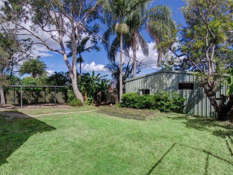 97 Samsonvale Rd, Strathpine QLD 4500