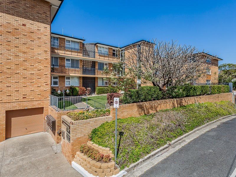1/16 Dovercourt Road, Toowong QLD 4066