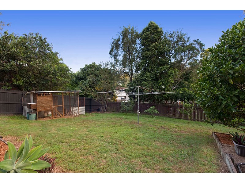 15 Woorama Road, The Gap QLD 4061