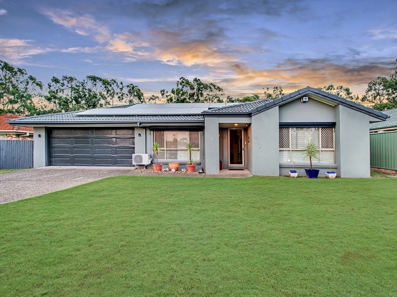 4 Purdie Pl, Forest Lake QLD 4078