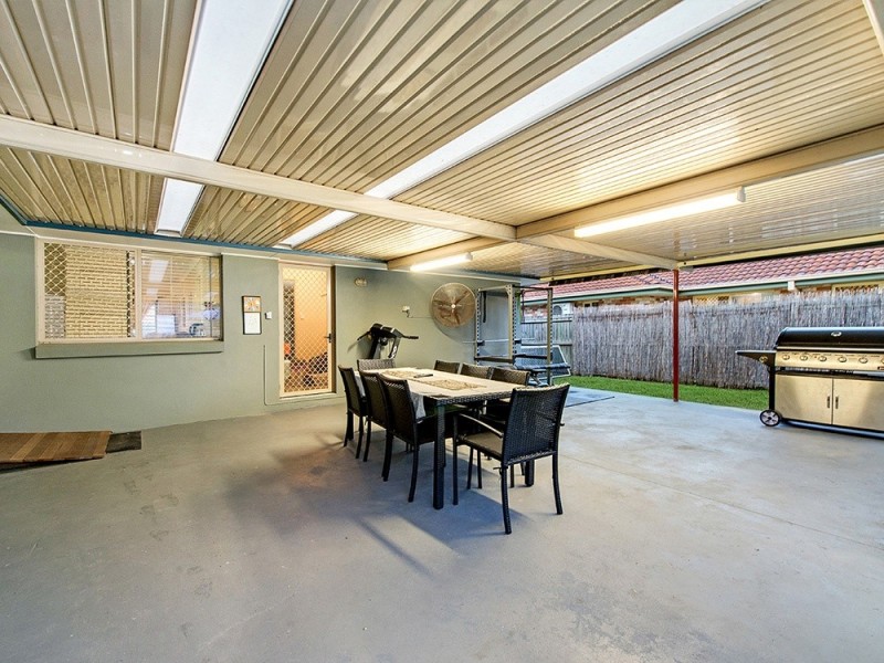 4 Purdie Pl, Forest Lake QLD 4078