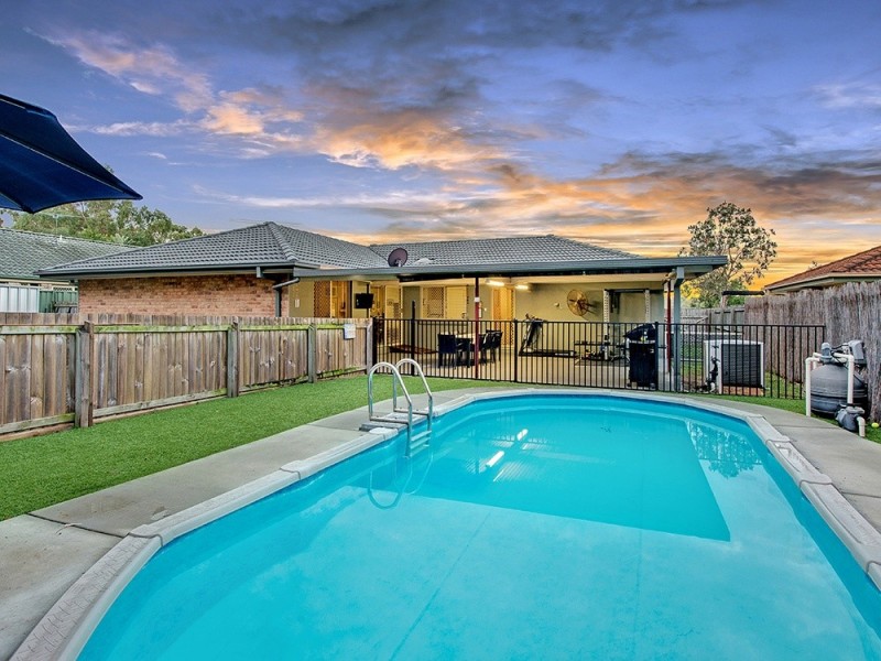 4 Purdie Pl, Forest Lake QLD 4078