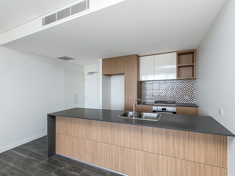 1084/12 Longland Street, Newstead QLD 4006