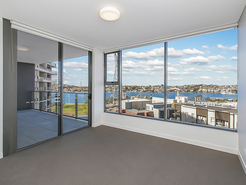 1084/12 Longland Street, Newstead QLD 4006