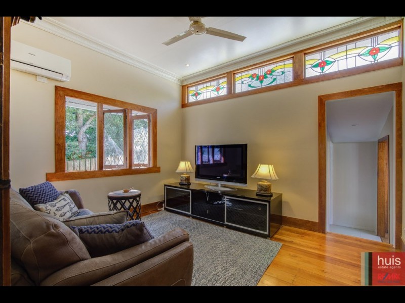 26 Pryde St, Camp Hill QLD 4152