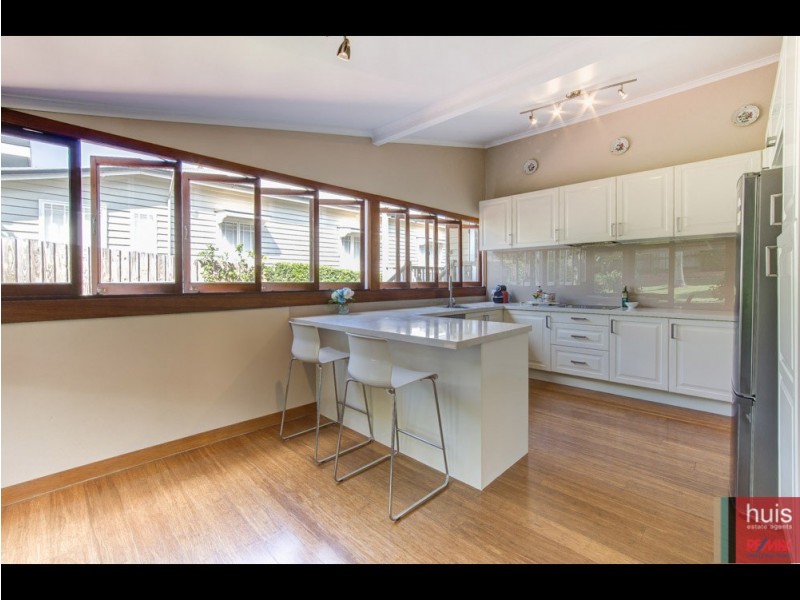 26 Pryde St, Camp Hill QLD 4152