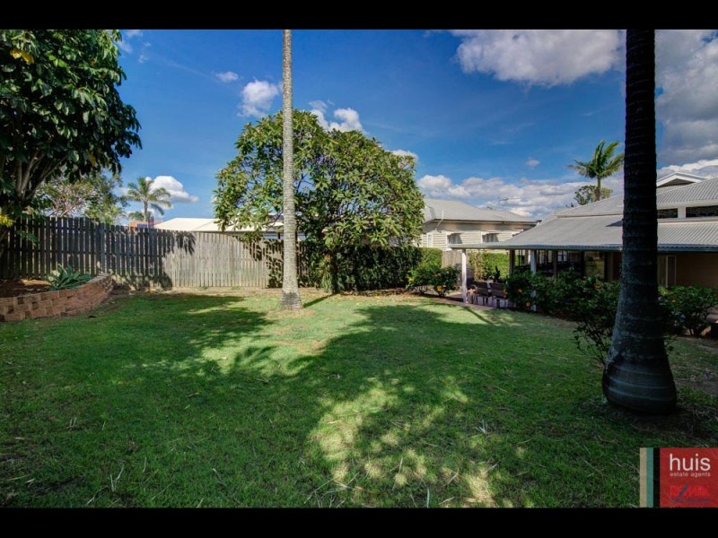 26 Pryde St, Camp Hill QLD 4152