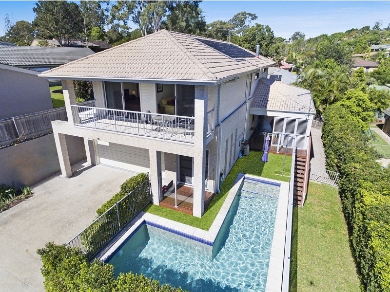 20 Scandia Street, Kenmore QLD 4069