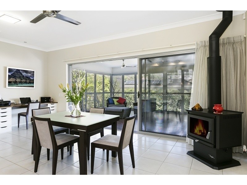 20 Scandia Street, Kenmore QLD 4069