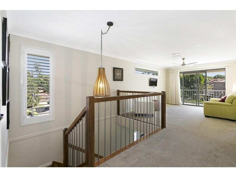 20 Scandia Street, Kenmore QLD 4069