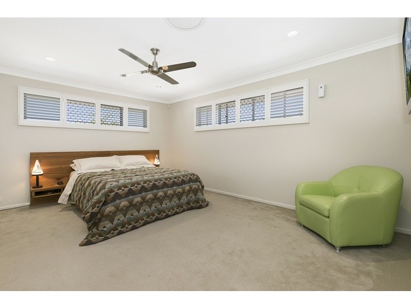 20 Scandia Street, Kenmore QLD 4069