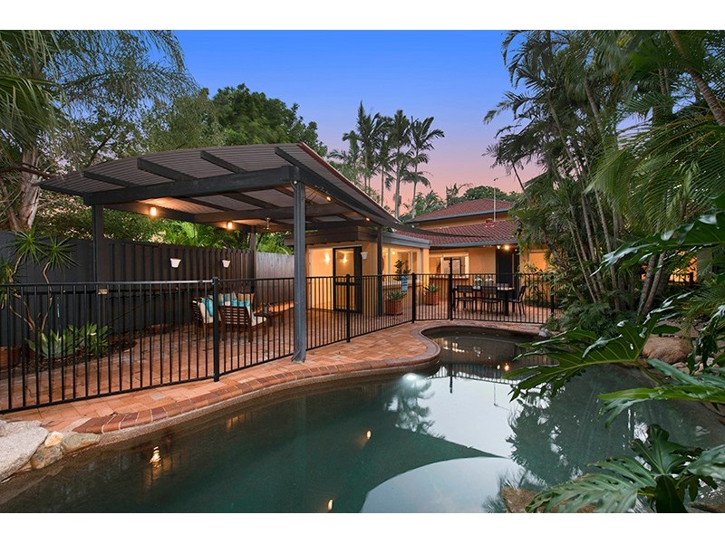 28 Harefield Street, Indooroopilly QLD 4068