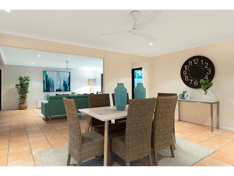 28 Harefield Street, Indooroopilly QLD 4068