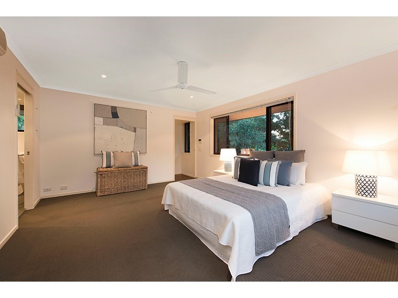 28 Harefield Street, Indooroopilly QLD 4068