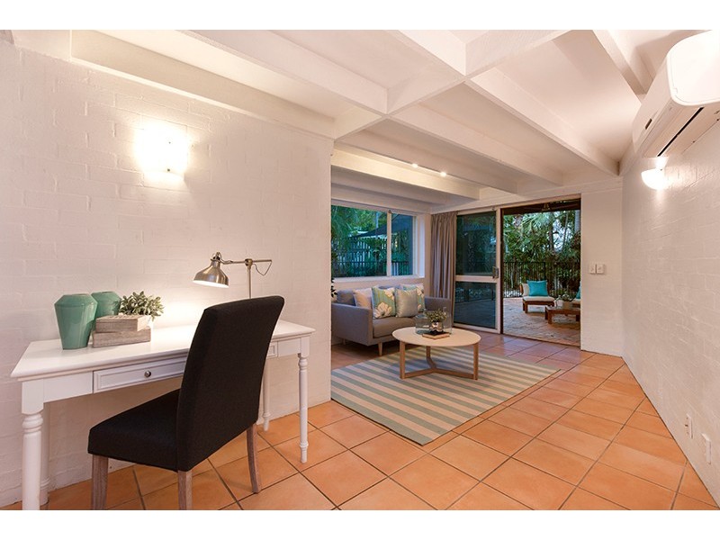 28 Harefield Street, Indooroopilly QLD 4068